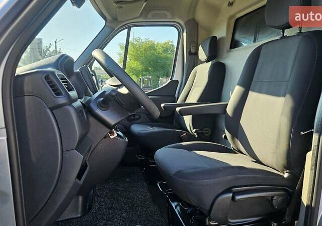 Белый Рено Мастер, объемом двигателя 2.3 л и пробегом 248 тыс. км за 19300 $, фото 13 на Automoto.ua