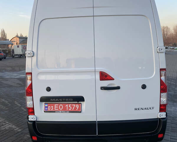Белый Рено Мастер, объемом двигателя 2.3 л и пробегом 235 тыс. км за 21999 $, фото 19 на Automoto.ua