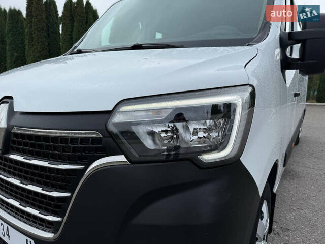 Белый Рено Мастер, объемом двигателя 2.3 л и пробегом 138 тыс. км за 25800 $, фото 16 на Automoto.ua