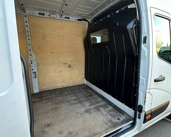 Білий Рено Мастєр, об'ємом двигуна 2.3 л та пробігом 220 тис. км за 18900 $, фото 23 на Automoto.ua