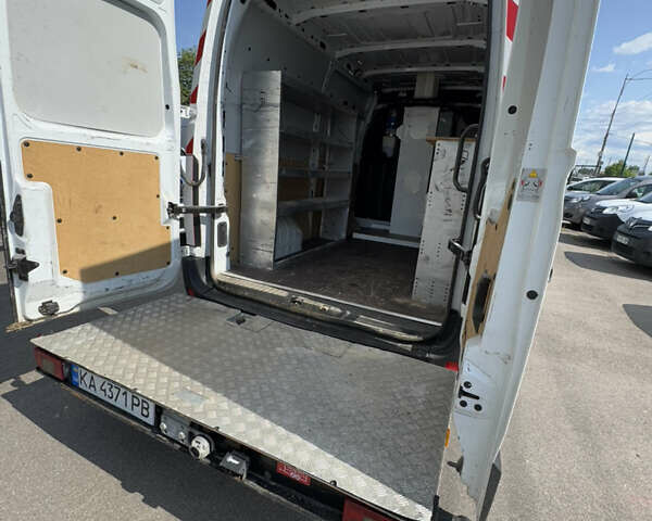 Белый Рено Мастер, объемом двигателя 2.3 л и пробегом 51 тыс. км за 29900 $, фото 13 на Automoto.ua