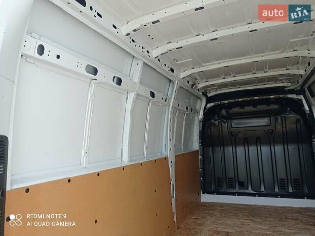 Білий Рено Мастєр, об'ємом двигуна 2.3 л та пробігом 191 тис. км за 19300 $, фото 43 на Automoto.ua