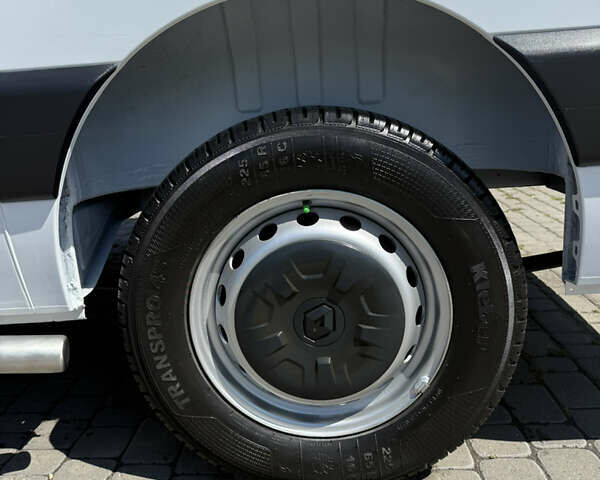 Белый Рено Мастер, объемом двигателя 2.3 л и пробегом 225 тыс. км за 23750 $, фото 118 на Automoto.ua