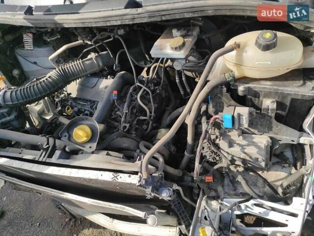 Белый Рено Мастер, объемом двигателя 2.3 л и пробегом 200 тыс. км за 7500 $, фото 7 на Automoto.ua