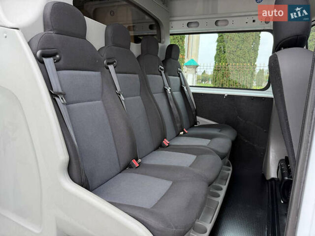 Белый Рено Мастер, объемом двигателя 2.3 л и пробегом 138 тыс. км за 25800 $, фото 52 на Automoto.ua