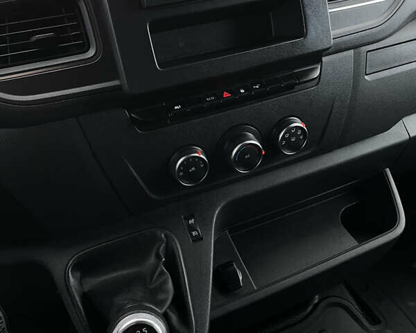 Белый Рено Мастер, объемом двигателя 2.3 л и пробегом 167 тыс. км за 19500 $, фото 36 на Automoto.ua