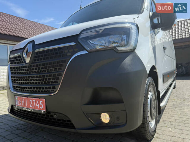 Белый Рено Мастер, объемом двигателя 2.3 л и пробегом 225 тыс. км за 23750 $, фото 88 на Automoto.ua