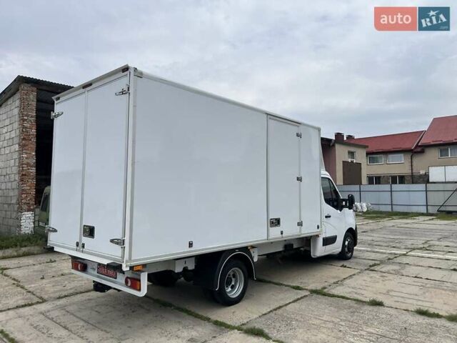 Белый Рено Мастер, объемом двигателя 2.3 л и пробегом 373 тыс. км за 24500 $, фото 9 на Automoto.ua