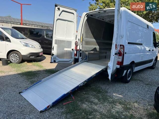 Белый Рено Мастер, объемом двигателя 2.3 л и пробегом 205 тыс. км за 20999 $, фото 32 на Automoto.ua