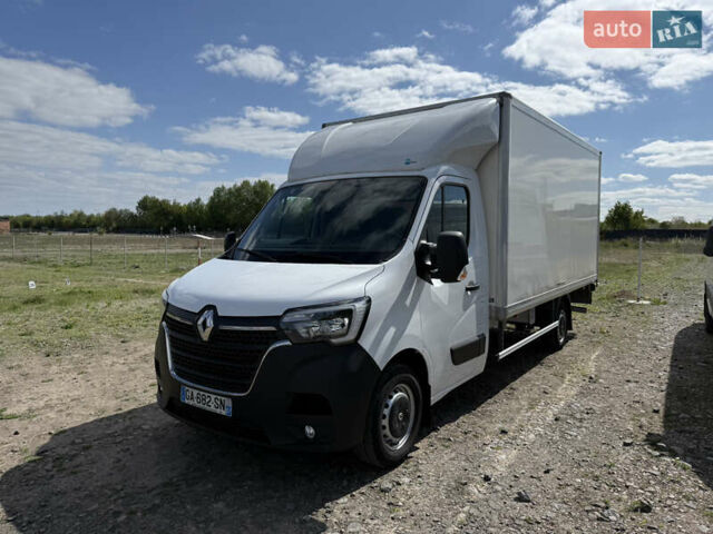 Белый Рено Мастер, объемом двигателя 2.3 л и пробегом 218 тыс. км за 22700 $, фото 2 на Automoto.ua