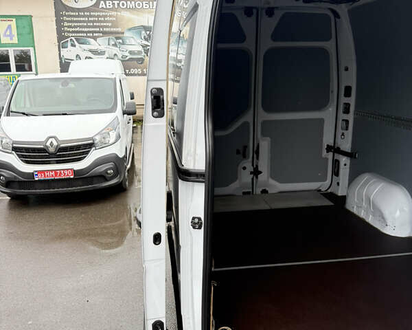 Белый Рено Мастер, объемом двигателя 2.3 л и пробегом 226 тыс. км за 22800 $, фото 25 на Automoto.ua