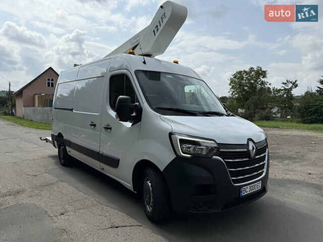 Белый Рено Мастер, объемом двигателя 2.3 л и пробегом 62 тыс. км за 35500 $, фото 2 на Automoto.ua