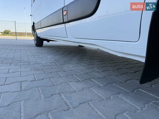 Белый Рено Мастер, объемом двигателя 0 л и пробегом 193 тыс. км за 19700 $, фото 40 на Automoto.ua