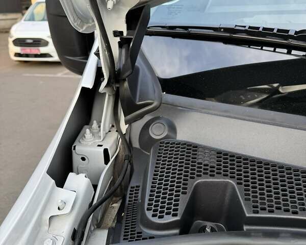 Белый Рено Мастер, объемом двигателя 2.3 л и пробегом 265 тыс. км за 18900 $, фото 29 на Automoto.ua