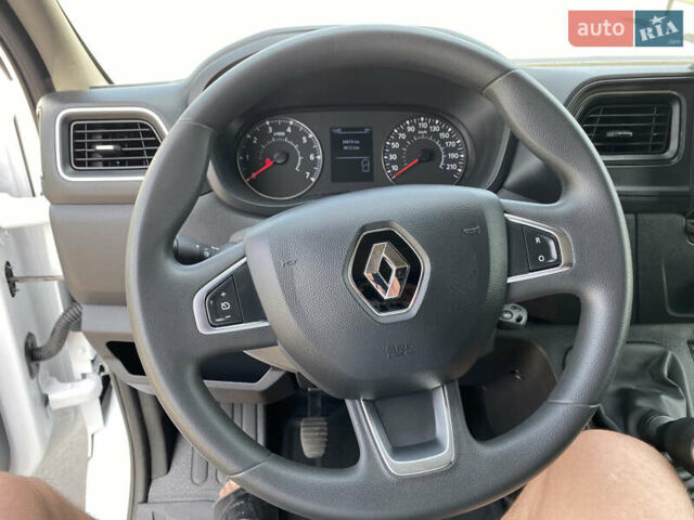 Белый Рено Мастер, объемом двигателя 2.3 л и пробегом 350 тыс. км за 18500 $, фото 31 на Automoto.ua