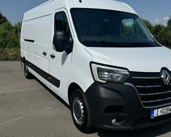Белый Рено Мастер, объемом двигателя 2.3 л и пробегом 138 тыс. км за 18750 $, фото 1 на Automoto.ua