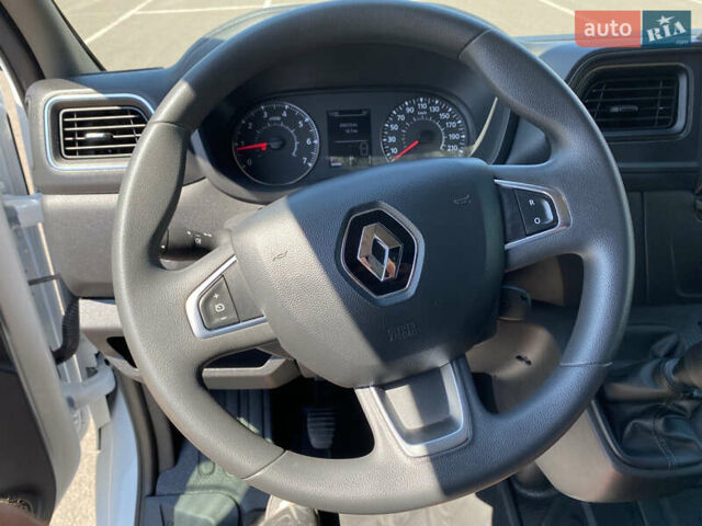 Белый Рено Мастер, объемом двигателя 2.3 л и пробегом 206 тыс. км за 18900 $, фото 17 на Automoto.ua