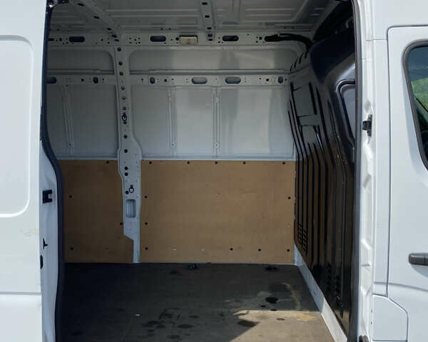 Белый Рено Мастер, объемом двигателя 2.3 л и пробегом 350 тыс. км за 18500 $, фото 23 на Automoto.ua