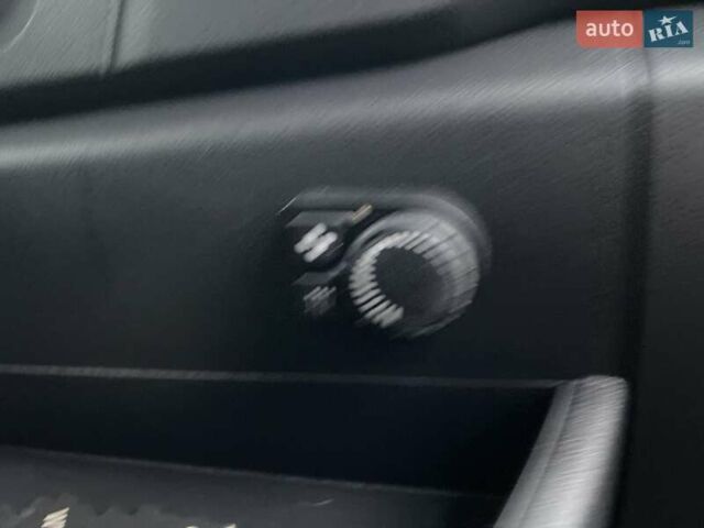 Белый Рено Мастер, объемом двигателя 2.3 л и пробегом 151 тыс. км за 20999 $, фото 42 на Automoto.ua