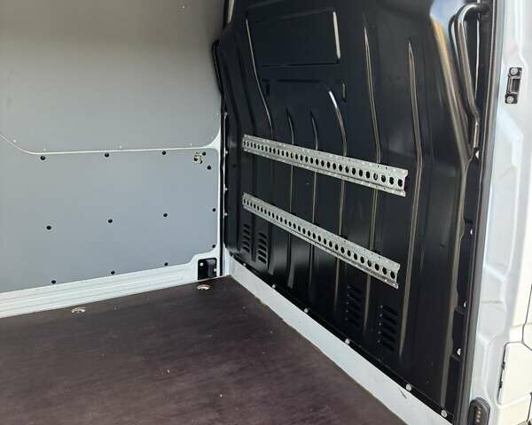 Белый Рено Мастер, объемом двигателя 2.3 л и пробегом 265 тыс. км за 18900 $, фото 19 на Automoto.ua
