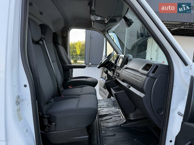 Белый Рено Мастер, объемом двигателя 0 л и пробегом 193 тыс. км за 19700 $, фото 71 на Automoto.ua