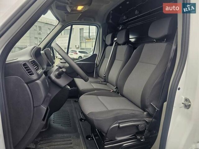 Белый Рено Мастер, объемом двигателя 2.3 л и пробегом 15 тыс. км за 24500 $, фото 6 на Automoto.ua