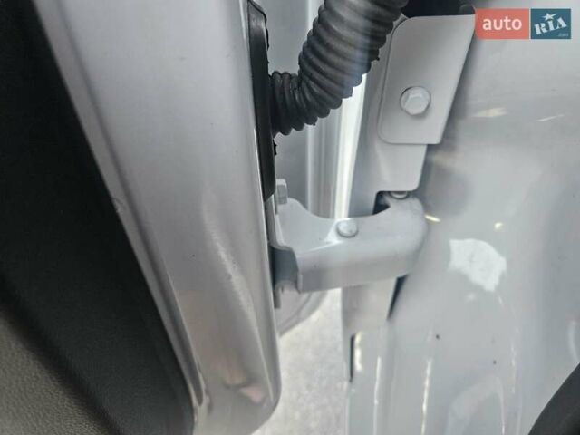Белый Рено Мастер, объемом двигателя 2.3 л и пробегом 191 тыс. км за 18700 $, фото 63 на Automoto.ua