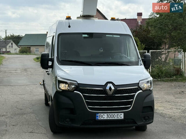 Белый Рено Мастер, объемом двигателя 2.3 л и пробегом 62 тыс. км за 35500 $, фото 4 на Automoto.ua