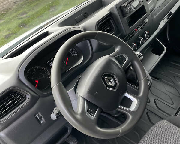 Белый Рено Мастер, объемом двигателя 2.3 л и пробегом 167 тыс. км за 19500 $, фото 29 на Automoto.ua