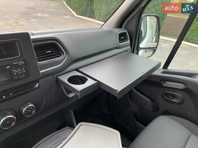 Белый Рено Мастер, объемом двигателя 2.3 л и пробегом 242 тыс. км за 16800 $, фото 42 на Automoto.ua