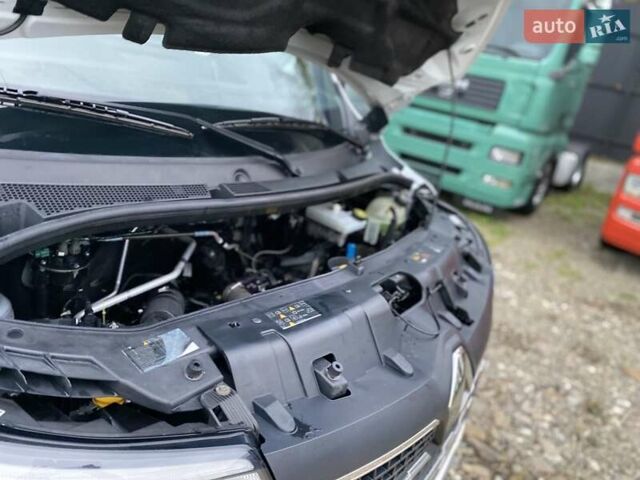Белый Рено Мастер, объемом двигателя 2.3 л и пробегом 138 тыс. км за 18850 $, фото 48 на Automoto.ua