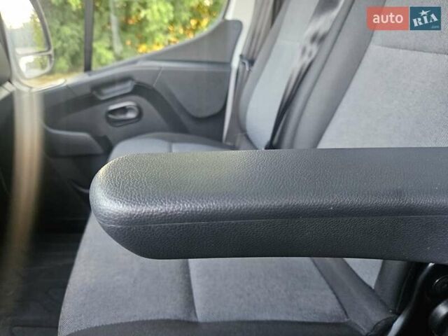 Белый Рено Мастер, объемом двигателя 2.3 л и пробегом 191 тыс. км за 18700 $, фото 55 на Automoto.ua