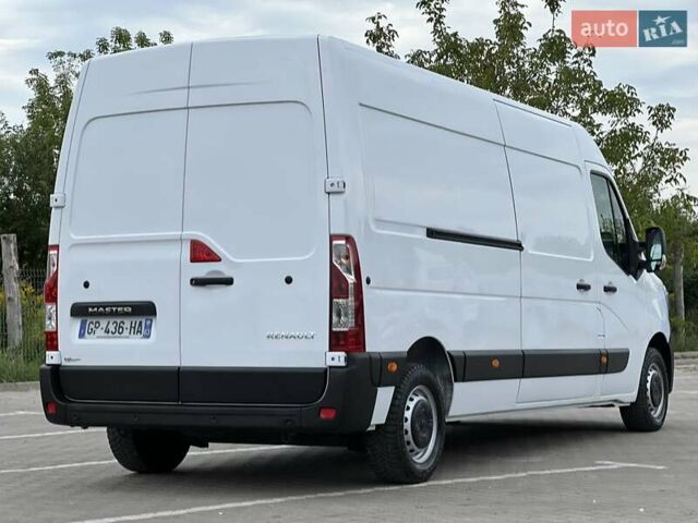 Белый Рено Мастер, объемом двигателя 2.3 л и пробегом 194 тыс. км за 21900 $, фото 12 на Automoto.ua