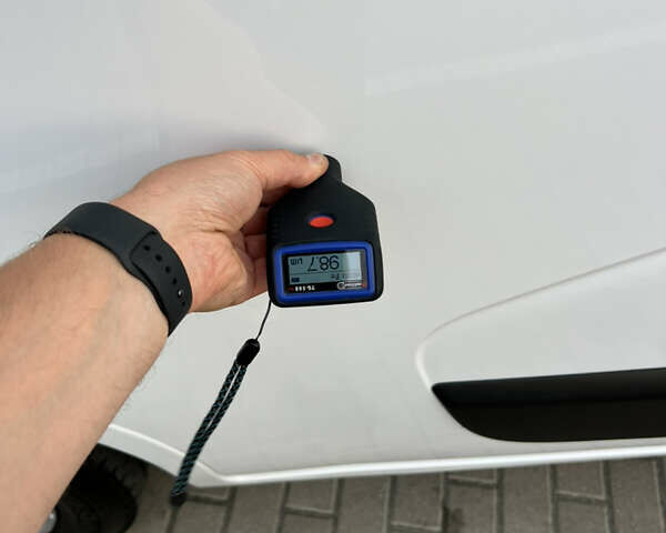 Білий Рено Мастєр, об'ємом двигуна 2.3 л та пробігом 180 тис. км за 22600 $, фото 160 на Automoto.ua