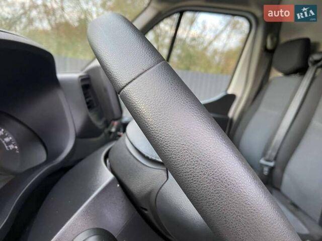 Білий Рено Мастєр, об'ємом двигуна 2.3 л та пробігом 229 тис. км за 21898 $, фото 56 на Automoto.ua