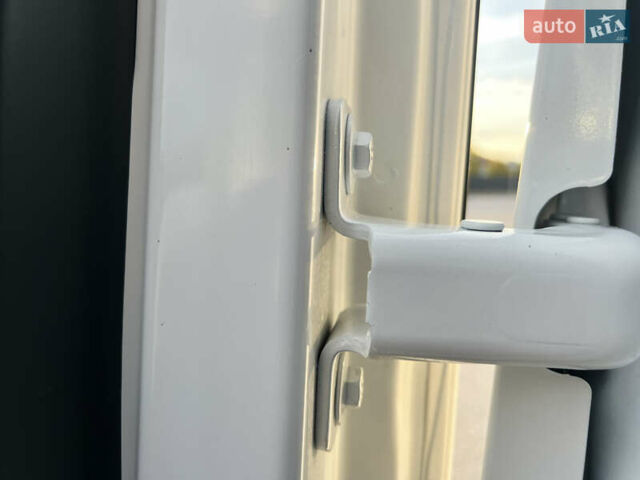 Білий Рено Мастєр, об'ємом двигуна 2.3 л та пробігом 226 тис. км за 24999 $, фото 41 на Automoto.ua