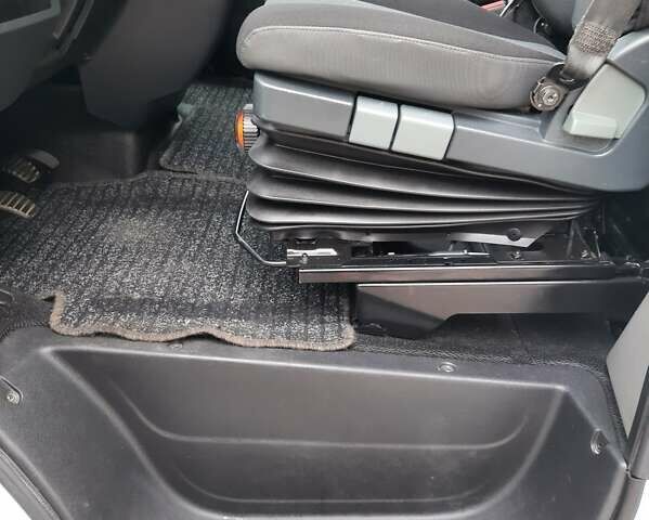 Білий Рено Мастєр, об'ємом двигуна 2.3 л та пробігом 261 тис. км за 19200 $, фото 55 на Automoto.ua