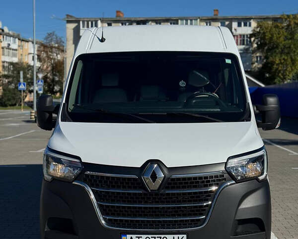 Белый Рено Мастер, объемом двигателя 2.3 л и пробегом 260 тыс. км за 30200 $, фото 2 на Automoto.ua