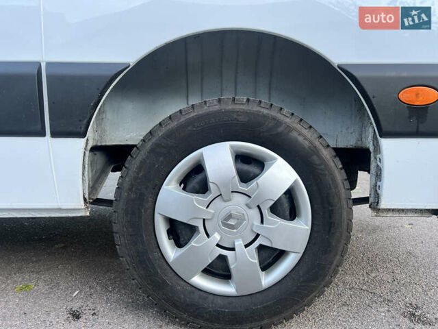 Белый Рено Мастер, объемом двигателя 2.3 л и пробегом 144 тыс. км за 23200 $, фото 20 на Automoto.ua