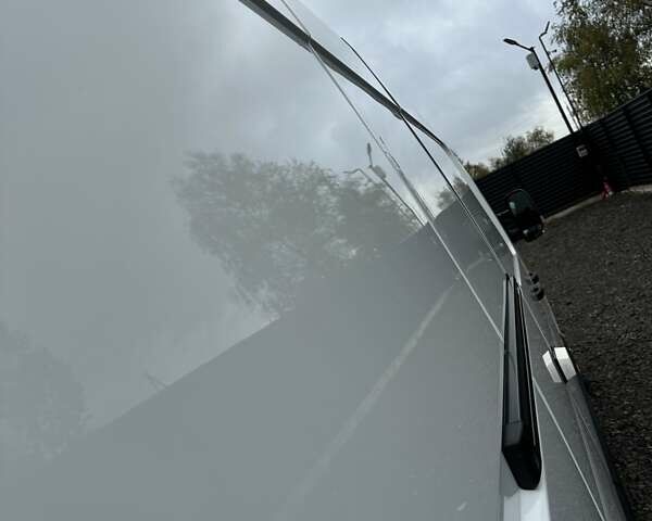 Білий Рено Мастєр, об'ємом двигуна 2.3 л та пробігом 235 тис. км за 21600 $, фото 9 на Automoto.ua