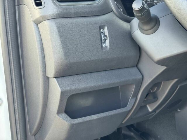 Белый Рено Мастер, объемом двигателя 2.2 л и пробегом 149 тыс. км за 23200 $, фото 14 на Automoto.ua