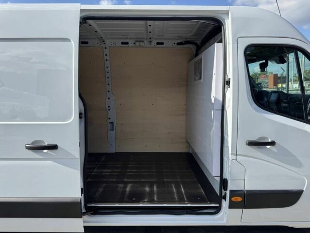 Белый Рено Мастер, объемом двигателя 2.2 л и пробегом 149 тыс. км за 23200 $, фото 22 на Automoto.ua