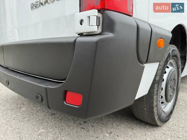 Белый Рено Мастер, объемом двигателя 0 л и пробегом 225 тыс. км за 21700 $, фото 22 на Automoto.ua