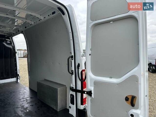 Белый Рено Мастер, объемом двигателя 2.3 л и пробегом 175 тыс. км за 21400 $, фото 43 на Automoto.ua