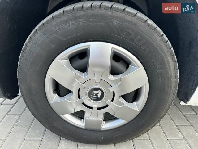 Білий Рено Мастєр, об'ємом двигуна 2.3 л та пробігом 194 тис. км за 19999 $, фото 22 на Automoto.ua