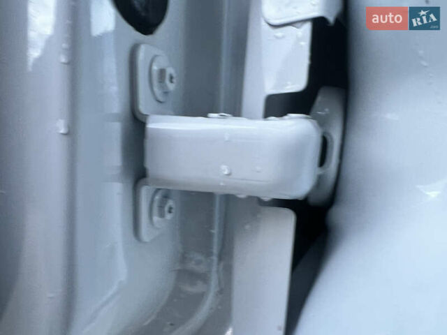 Белый Рено Мастер, объемом двигателя 2.3 л и пробегом 144 тыс. км за 23200 $, фото 40 на Automoto.ua