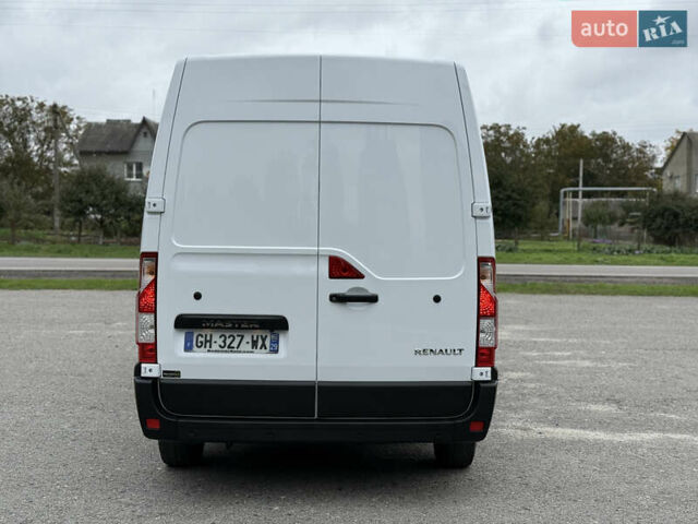 Белый Рено Мастер, объемом двигателя 0 л и пробегом 225 тыс. км за 21700 $, фото 8 на Automoto.ua