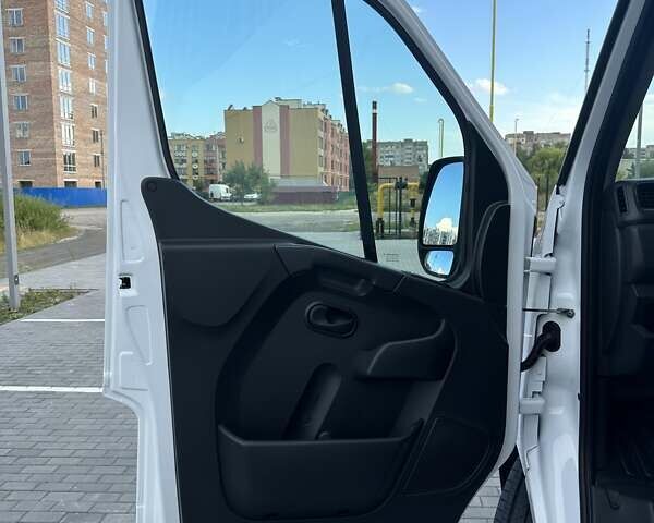 Білий Рено Мастєр, об'ємом двигуна 2.3 л та пробігом 194 тис. км за 19999 $, фото 24 на Automoto.ua