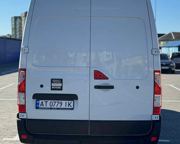 Белый Рено Мастер, объемом двигателя 2.3 л и пробегом 260 тыс. км за 30200 $, фото 7 на Automoto.ua