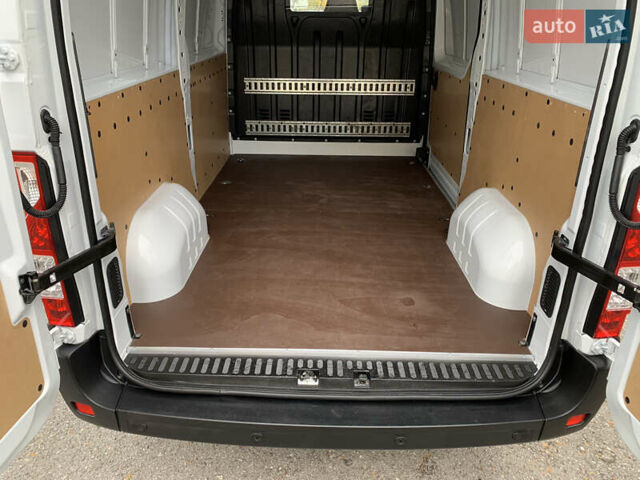 Рено Мастєр 2022 у Дубно на Automoto.ua Білий Рено Мастєр, об'ємом двигуна 2.3 л та пробігом 245 тис. км за 20000 $, фото 46 на Automoto.ua